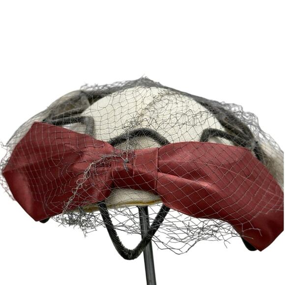 Vintage 50s Women\'s Grey Fur Ring Hat Netting Satin Bow Union Label